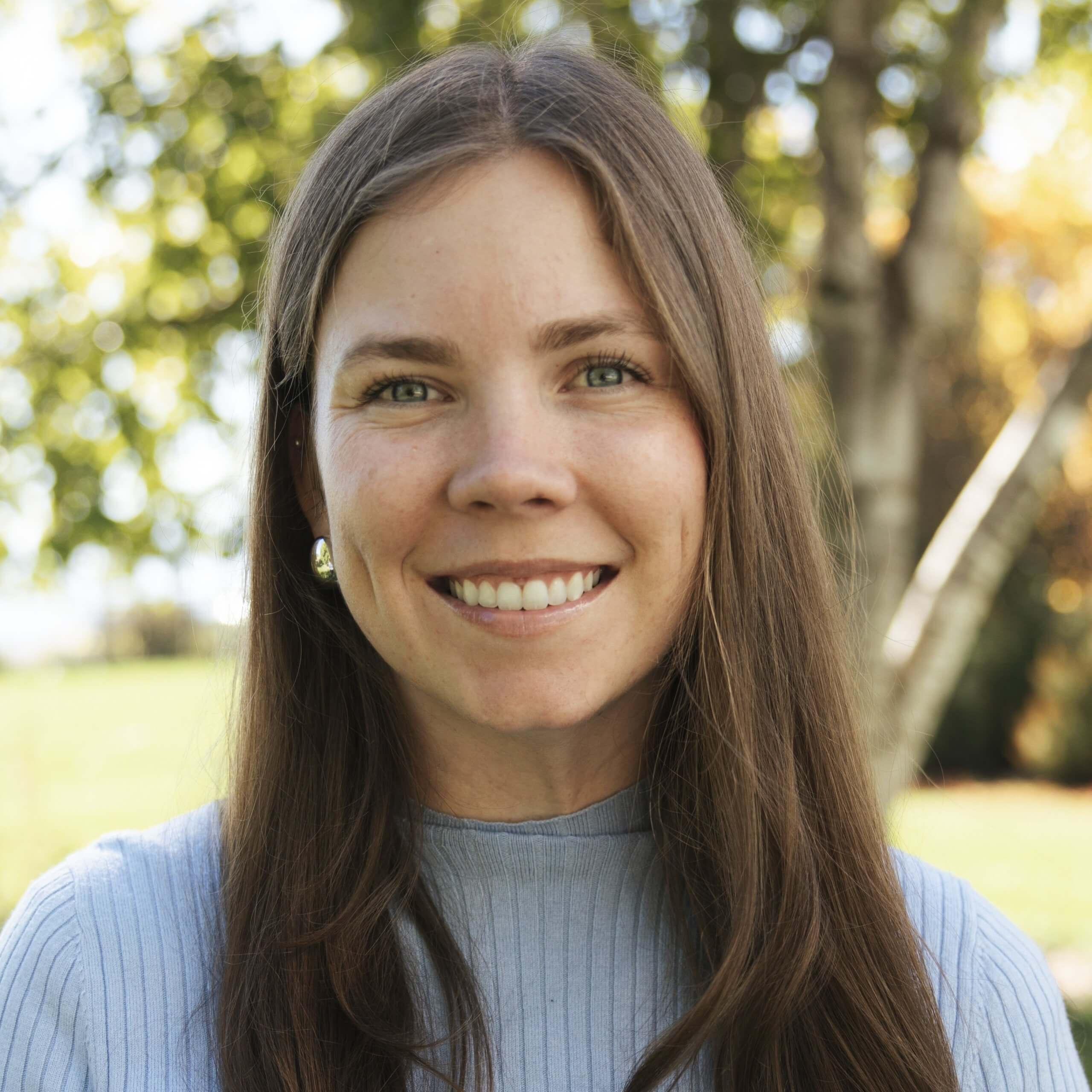 Savannah Stewart, Therapist